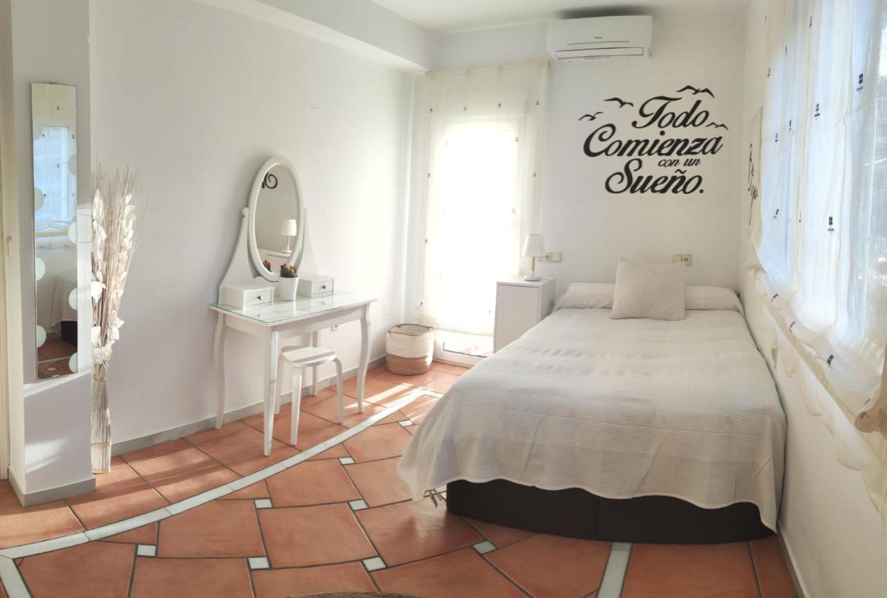 Habitaciones en Casa Céntrica con piscina Almuñécar Extérieur photo