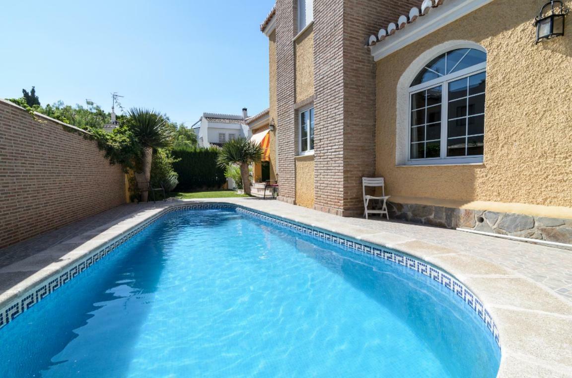 Habitaciones en Casa Céntrica con piscina Almuñécar Extérieur photo
